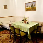 Kuti Vendeghaz Gasthof Bakonykuti