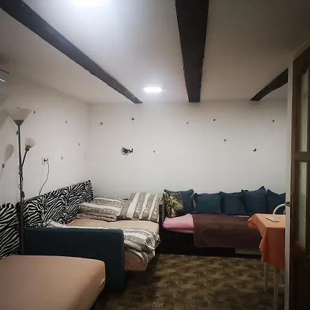 Guest house Kuti Vendeghaz *