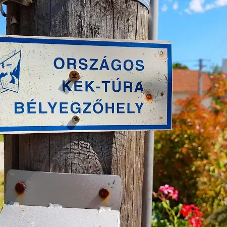Kuti Vendeghaz Πανσιόν *