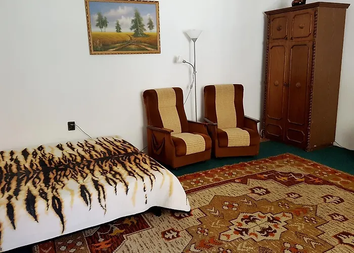 Kuti Vendeghaz Гостевой дом *