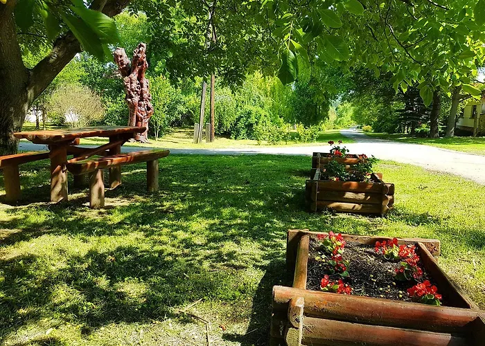 Kuti Vendeghaz Bakonykuti